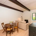 Presso Cascina La Melagrana * Costigliole d'Asti