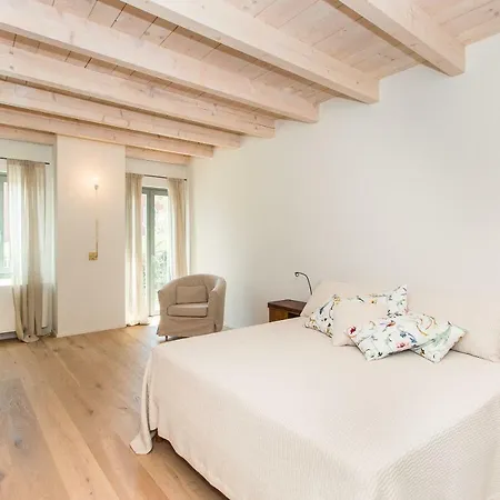 Presso Cascina La Melagrana *