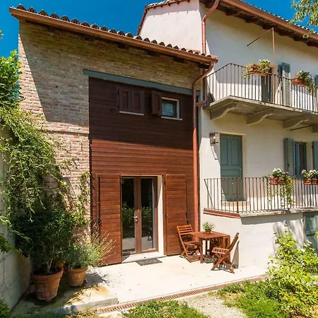 Presso Cascina La Melagrana Costigliole d'Asti